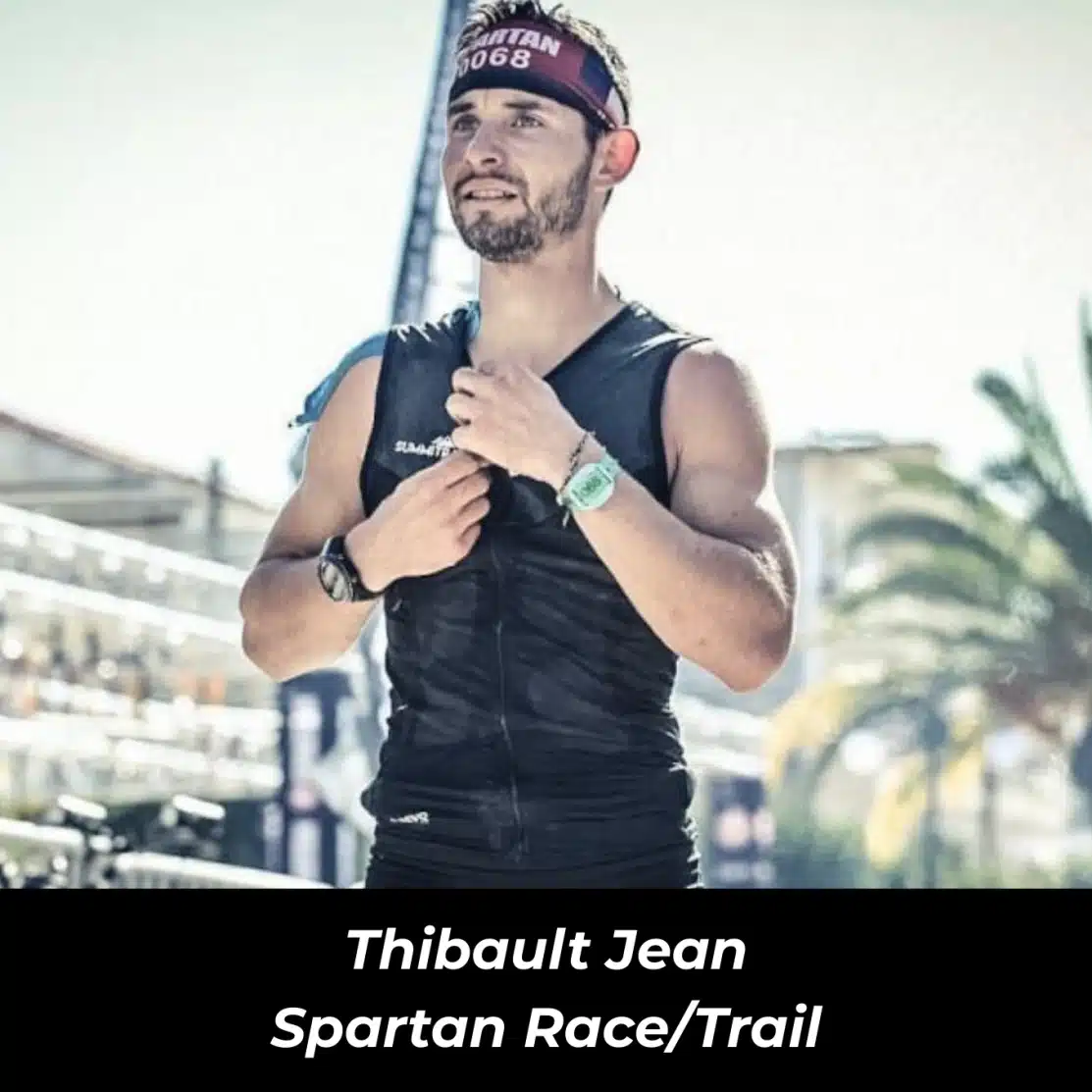 Un homme en tenue de sport lors d'une Spartan Race, illustre la performance sans additifs ni édulcorants, Protéalpes.
